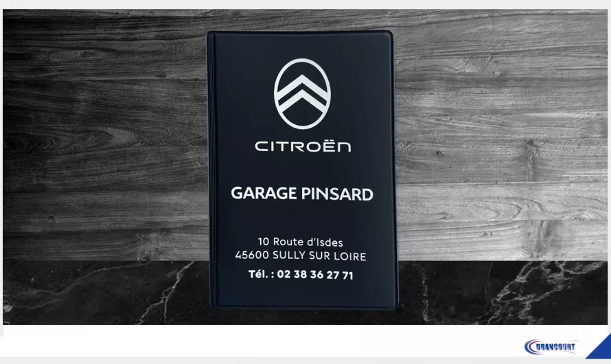 Porte-cartes Grises Personnalisés 3 Volets dont 1 Cristal. Garage Pinsard