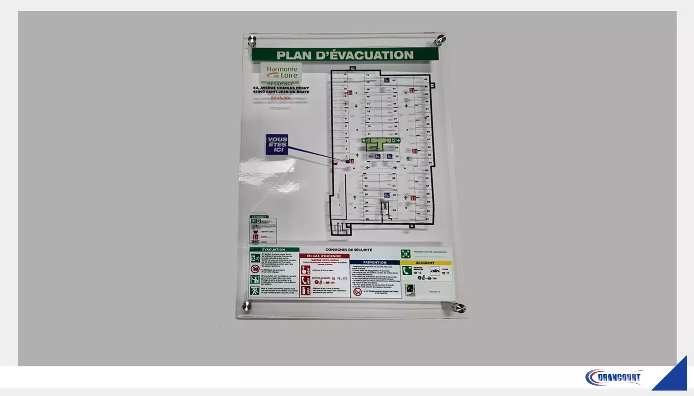 Plan d'evacuation. Plexiglass Société Moreau